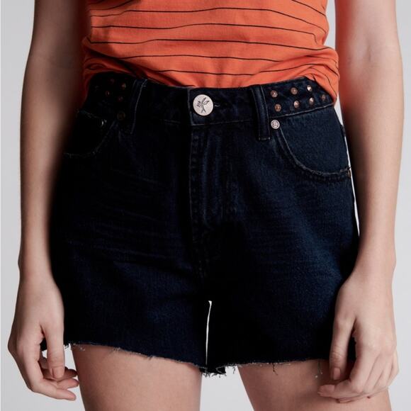One Teaspoon Fox Black Legend Mom Shorts size 25 NWOT - Picture 1 of 8